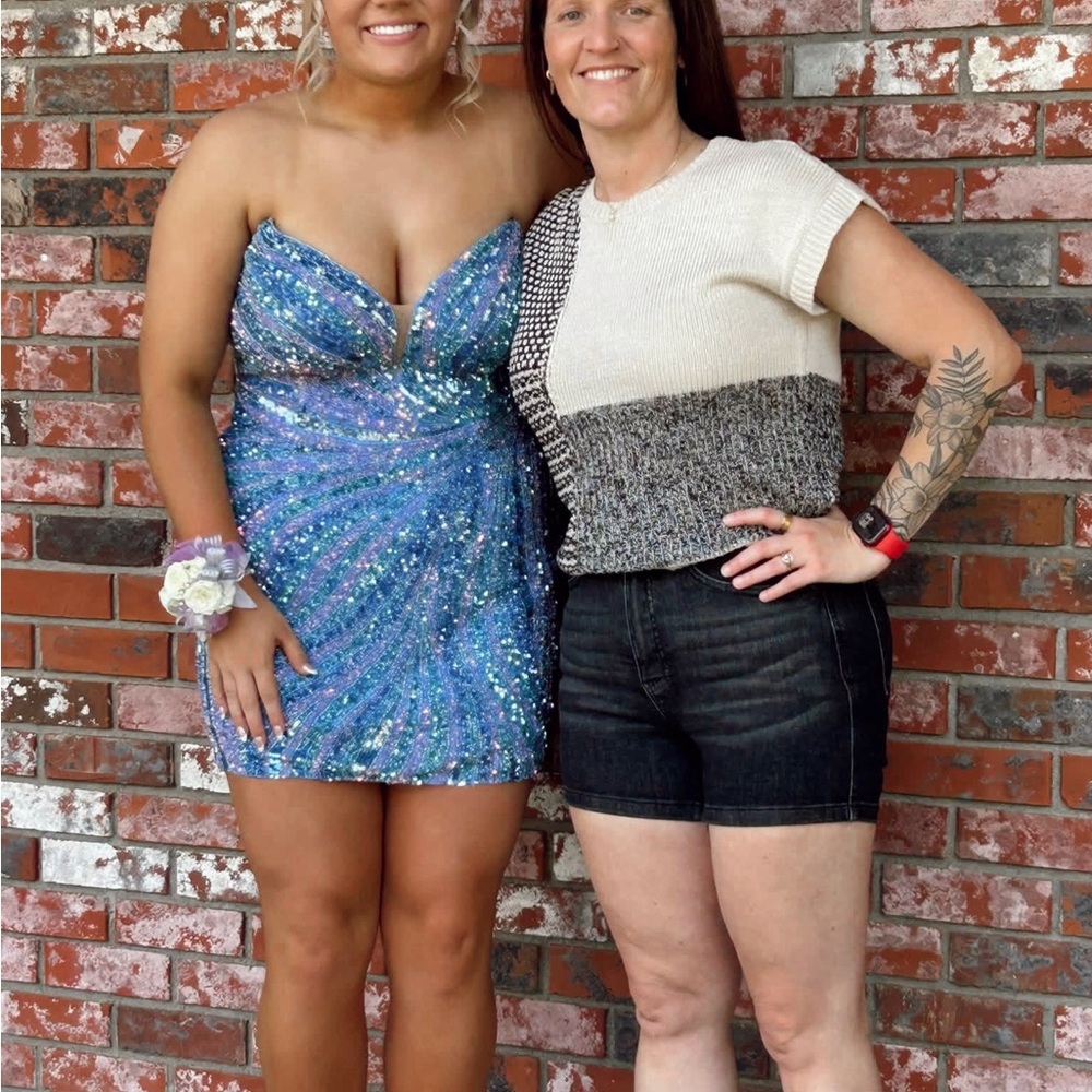 Ava Presley homecoming dress